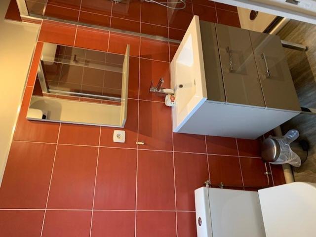 אנס Chambre Independante Chez Particuliers Avec Salle De Bain Privative מראה חיצוני תמונה